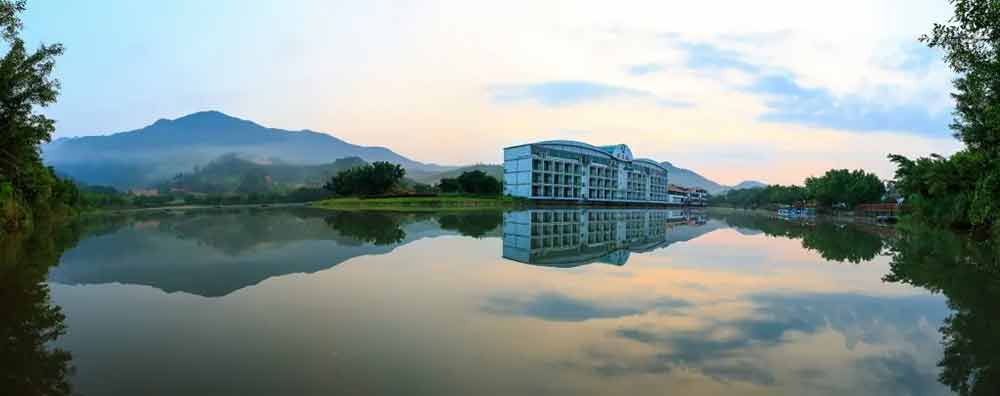 衢州日月湖(hú)拓展基地