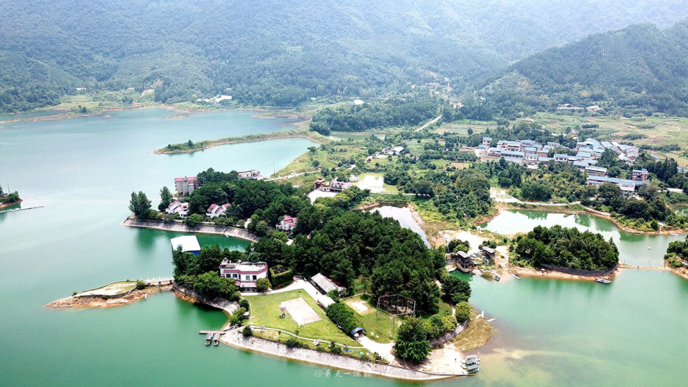 桂林松湖(hú)度假村营地